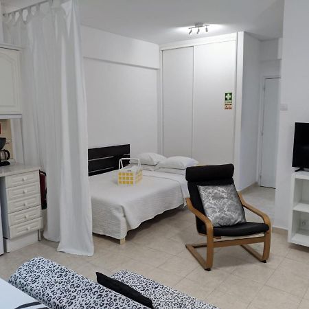 In Bed With Lisbon 15E Apartment Amadora Bagian luar foto
